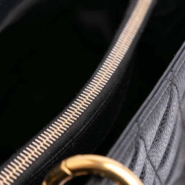 Pre-owned Chanel Caviar Grand Shopping Tote Black