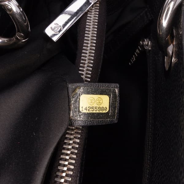 Pre-owned Chanel Caviar Grand Shopping Tote Black