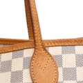 Miniatyrbild 8 av 10: Pre-owned Louis Vuitton Damier Azur Neverfull MM White