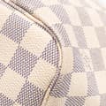 Pikkukuva 9 / 10: Pre-owned Louis Vuitton Damier Azur Neverfull MM White