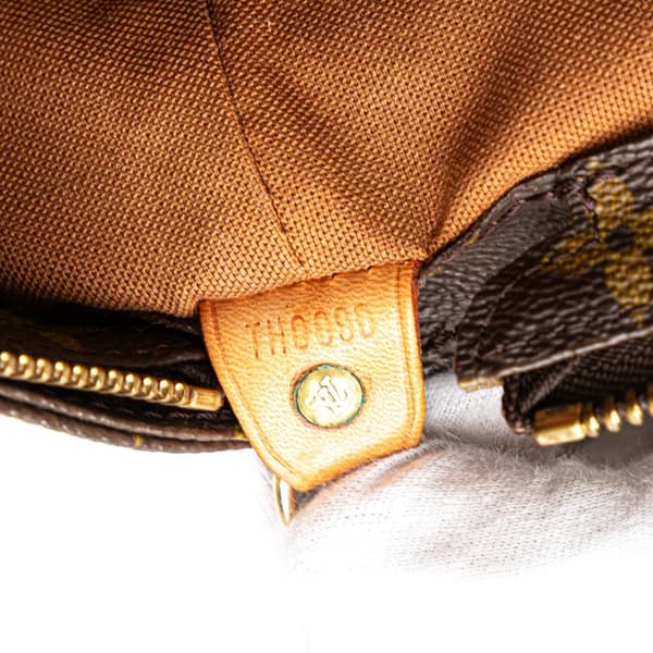 Pre-owned Louis Vuitton Monogram Cabas Mezzo Brown