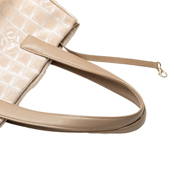 Pre-owned Chanel New Travel Line Nylon Tote Brown