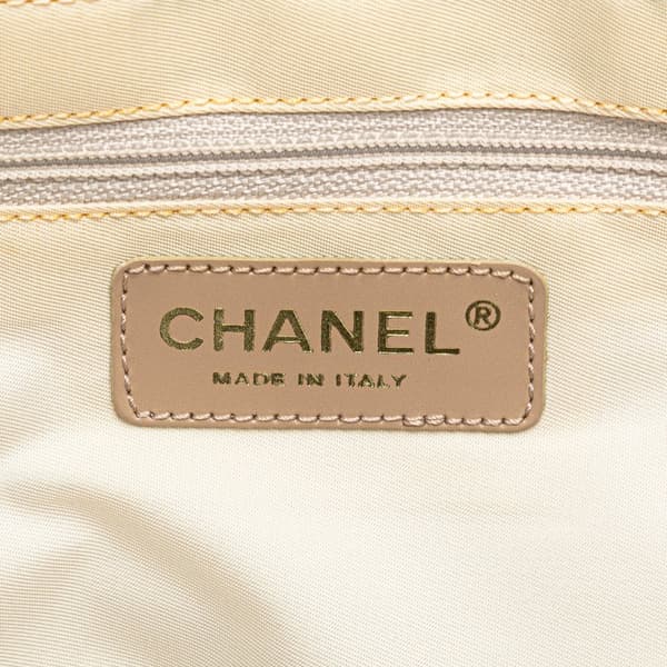 Pre-owned Chanel New Travel Line Nylon Tote Brown