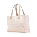 Miniatyrbilde 2 av 10: Pre-owned Chanel New Travel Line Nylon Tote Brown