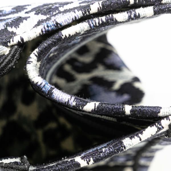Pre-owned Dior Mizza Medium Embroidered Canvas Leopard Book Tote Blue