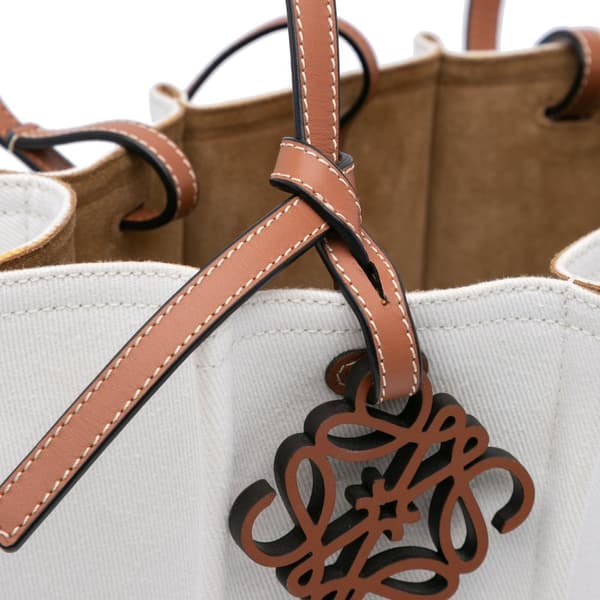 Pre-owned LOEWE Paulas Ibiza Denim Shell Basket Tote White