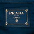 Miniatyrbillede 6 af 10: Pre-owned Prada Vitello Daino Tote Blue