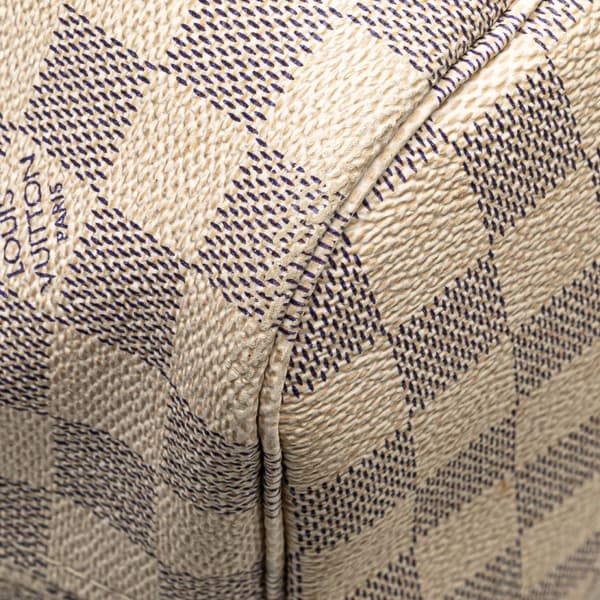 Pre-owned Louis Vuitton Damier Azur Neverfull MM White