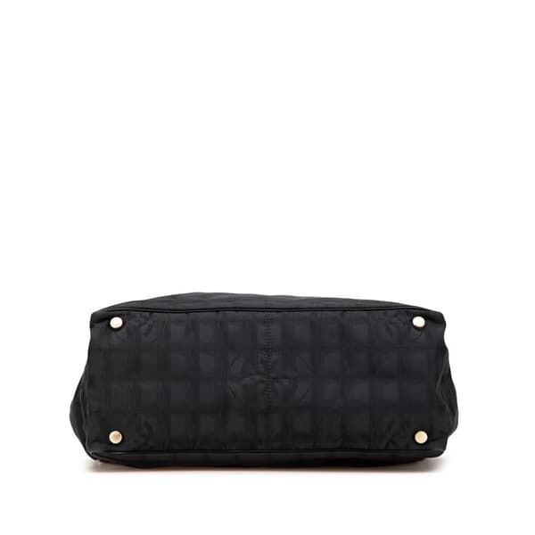 Pre-owned Chanel New Travel Line Nylon Tote Black