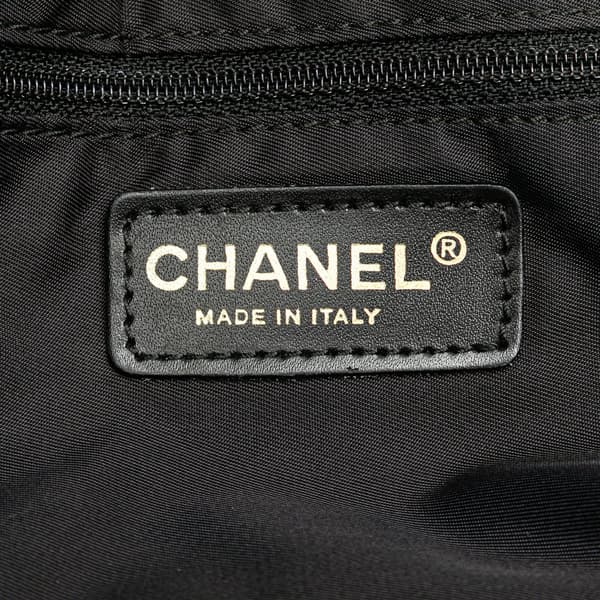 Pre-owned Chanel New Travel Line Nylon Tote Black