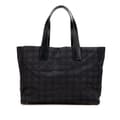 Pikkukuva 1 / 10: Pre-owned Chanel New Travel Line Nylon Tote Black