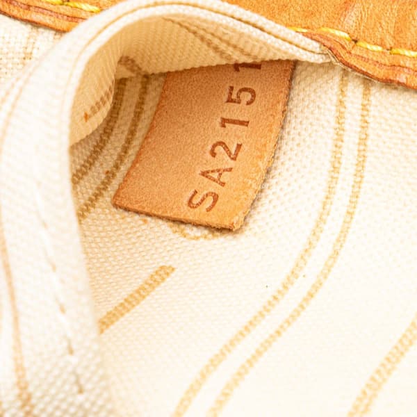 Pre-owned Louis Vuitton Damier Azur Neverfull MM White