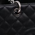 Miniatyrbild 10 av 10: Pre-owned Chanel Caviar Grand Shopping Tote Black