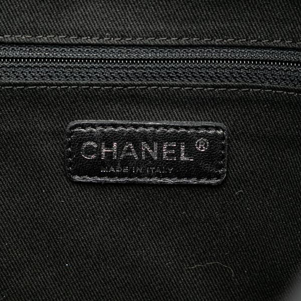 Pre-owned Chanel Paris New York Quilted Nylon Tote Black