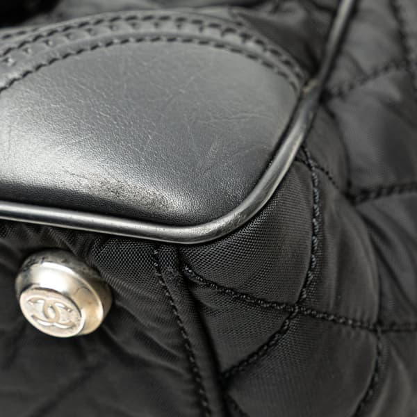 Pre-owned Chanel Paris New York Quilted Nylon Tote Black