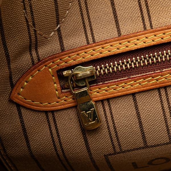 Pre-owned Louis Vuitton Monogram Neverfull PM Brown