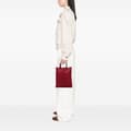 Miniatyrbild 10 av 10: Pre-owned Fendi Zucchino Canvas Tote Red