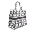 Miniatyrbilde 2 av 6: Pre-owned Dior Large Canvas Embroidered Lucky Star Book Tote Blue