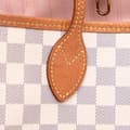 Miniatyrbillede 9 af 10: Pre-owned Louis Vuitton Damier Azur Neverfull MM White