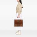 Miniatyrbild 10 av 10: Pre-owned Dior Large Studded Embroidered Leather Floral Book Tote Brown