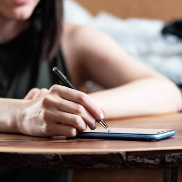 Touchscreen Stylus - Adonit - Jot Pro 4 - Hög Precision - Transportklämma - Svart
