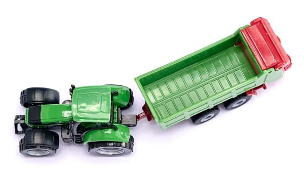 SIKU Deutz Fahr Agrotron 265 -traktori Straumann-levittimellä varustettuna