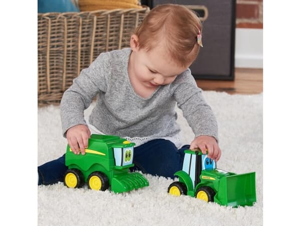 Tomy John Deere B47193, Kjøretøysett, Inne/Ute, 1,5 år, Plast, Grønn, Gult