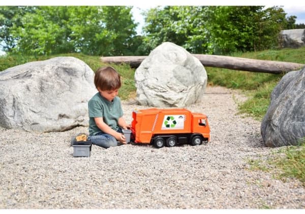 Lena WORXX, Truck, Inne/Ute, 3 år, Oransje