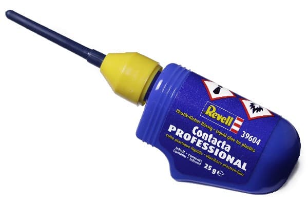 Revell Contacta Professional Adhesive. (REV-39604)