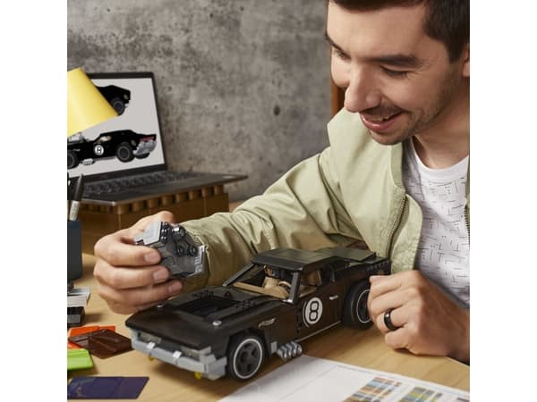 Mattel Hot Wheels Rodger Dodger HDJ98
