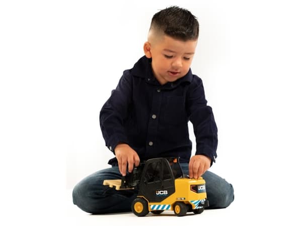Bruder JCB Teletruck with pallet toy