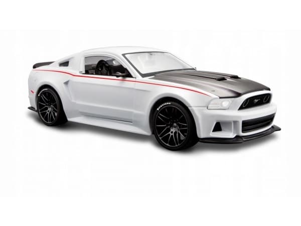 Elintarvikekomposiittimalli Ford Mustang Street Racer 1/24 valkoinen