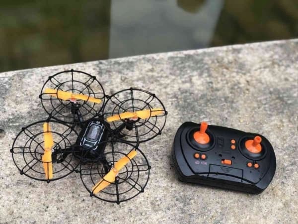 Drone/ubåt med kamera Fleg