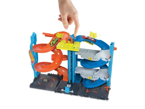 Hot Wheels City Transforming Race Tower