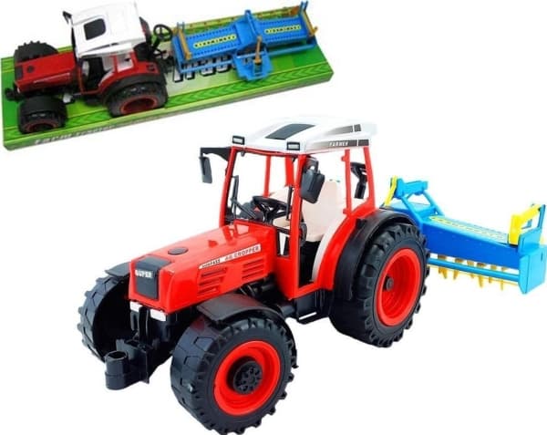 Trifox Traktor med landbruksmaskiner