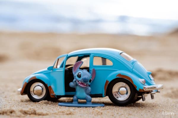 Disney Stitch & Volkswagen Beetle Metall 1:32