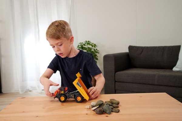 Majorette Volvo Dumper med lyd og lys