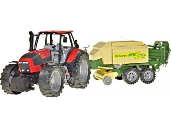 Traktor med landbruksmaskiner