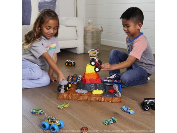 Hot Wheels Monster Trucks HOT WHEELSMonster Trucks Arena Smashers BONE SHAKER ULTIMATE CRUSH YARD Playset, Monstertruck og banesett, 4 år, Plast, Met