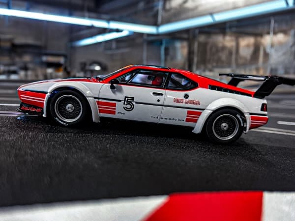 Carrera Digital 132 20032032 BMW M1 Procar Niki Lauda, No.5 (20032032)