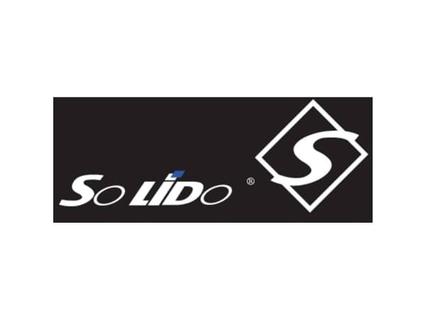 Solido Volvo FH Globetrotter XL röd lastbilsmodell i skala 1:24