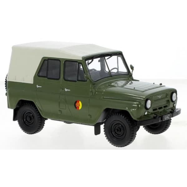 Monterade miniatyrer - UAZ 469 D NVA 1975 1/24 Whitebox