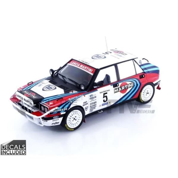 Samlarbil i Skala - IXO - LANCIA Delta Integrale 16V - Rallye Safari 1990 - 1/18 - Flerfärgad