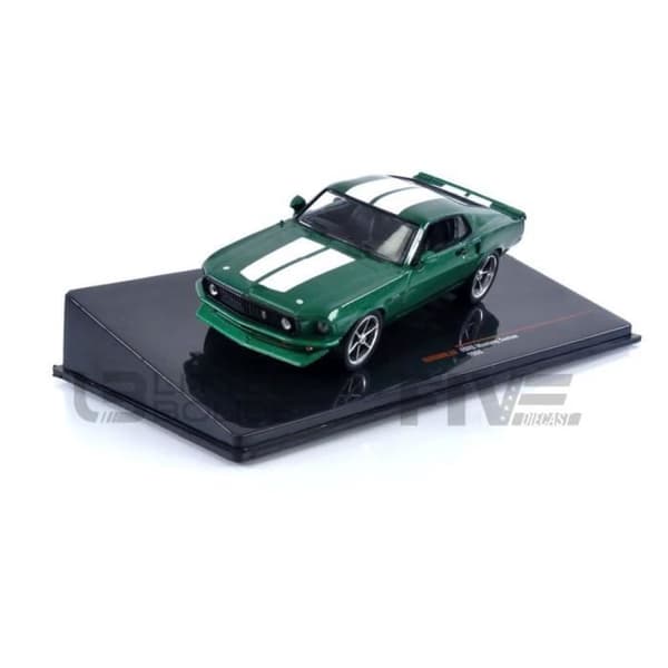 Samling av Miniatyrbil - IXO - FORD Mustang Fastback - 1969 - Skala 1/43 - Grön