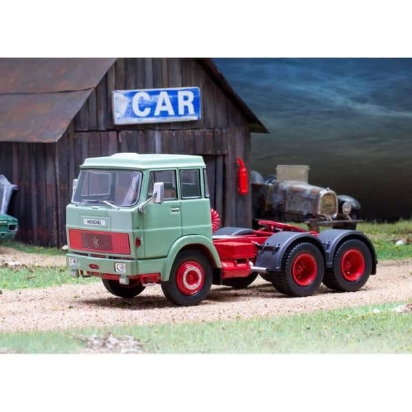 Monterade miniatyrer - Henshel HS 19 TS Grön 1966 1/43 IXO