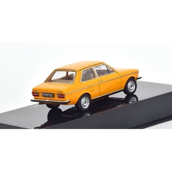 Miniatyrbil - IXO MODELLER - VW VOLKSWAGEN DERBY MK1 LS 1977 - Gul Orange - Vuxen - Interiör