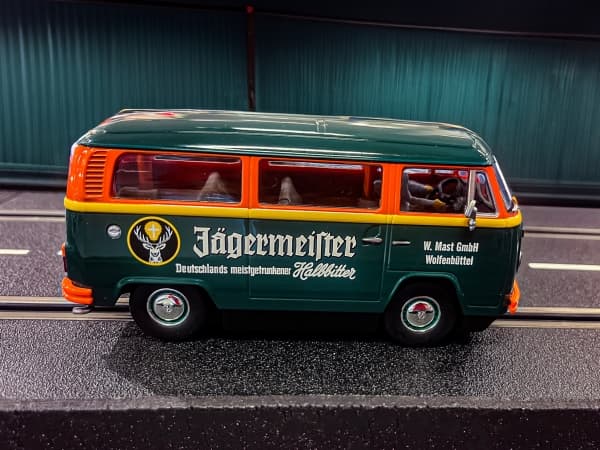 Carrera Carrera Digital 132 20032034 VW Bus T2b Jägermeister