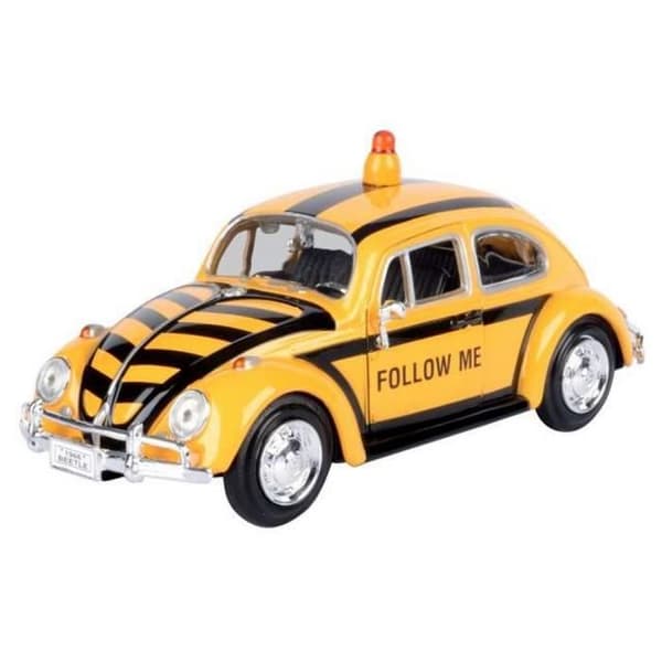 Monterade miniatyrer - Volkswagen Beetle Airport - Follow me 1/24 Motormax