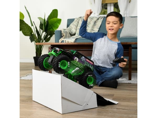 Monster Jam MJC RDC 1to15 Grave Digger INTL GML, Monster truck, 4 år, Sort, Grønn