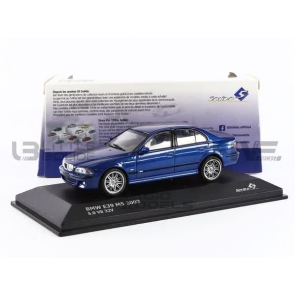 Samlarbil i miniatyr - SOLIDO - BMW M5 E39 - Färg Blå - Skala 1/43 - För vuxna